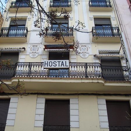 Hostel Central Сарагоса Екстериор снимка