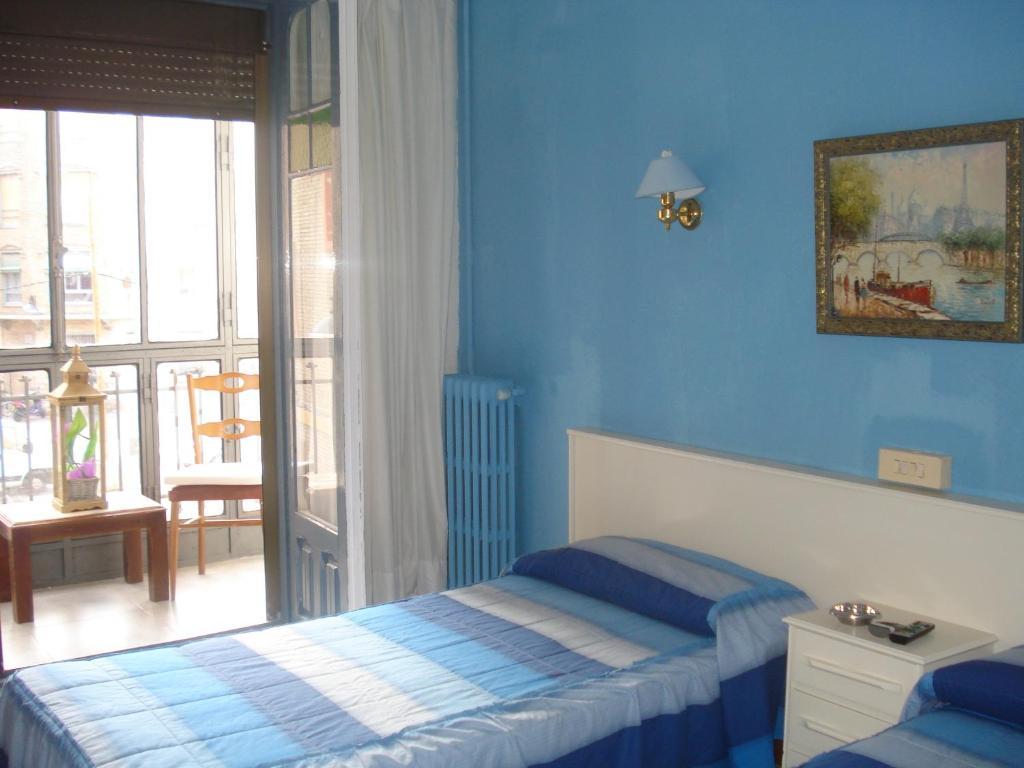 Hostel Central Сарагоса Стая снимка