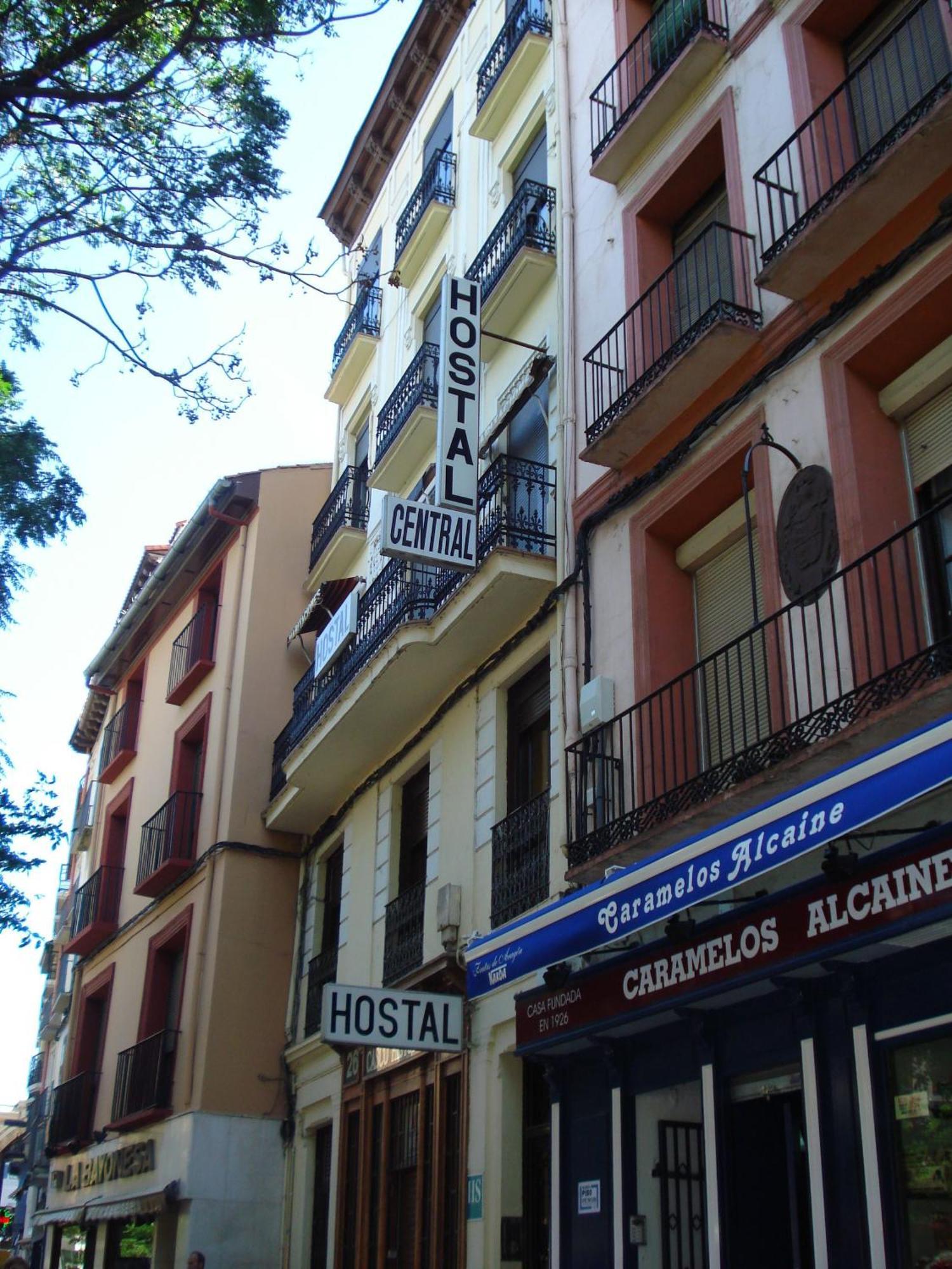 Hostel Central Сарагоса Екстериор снимка