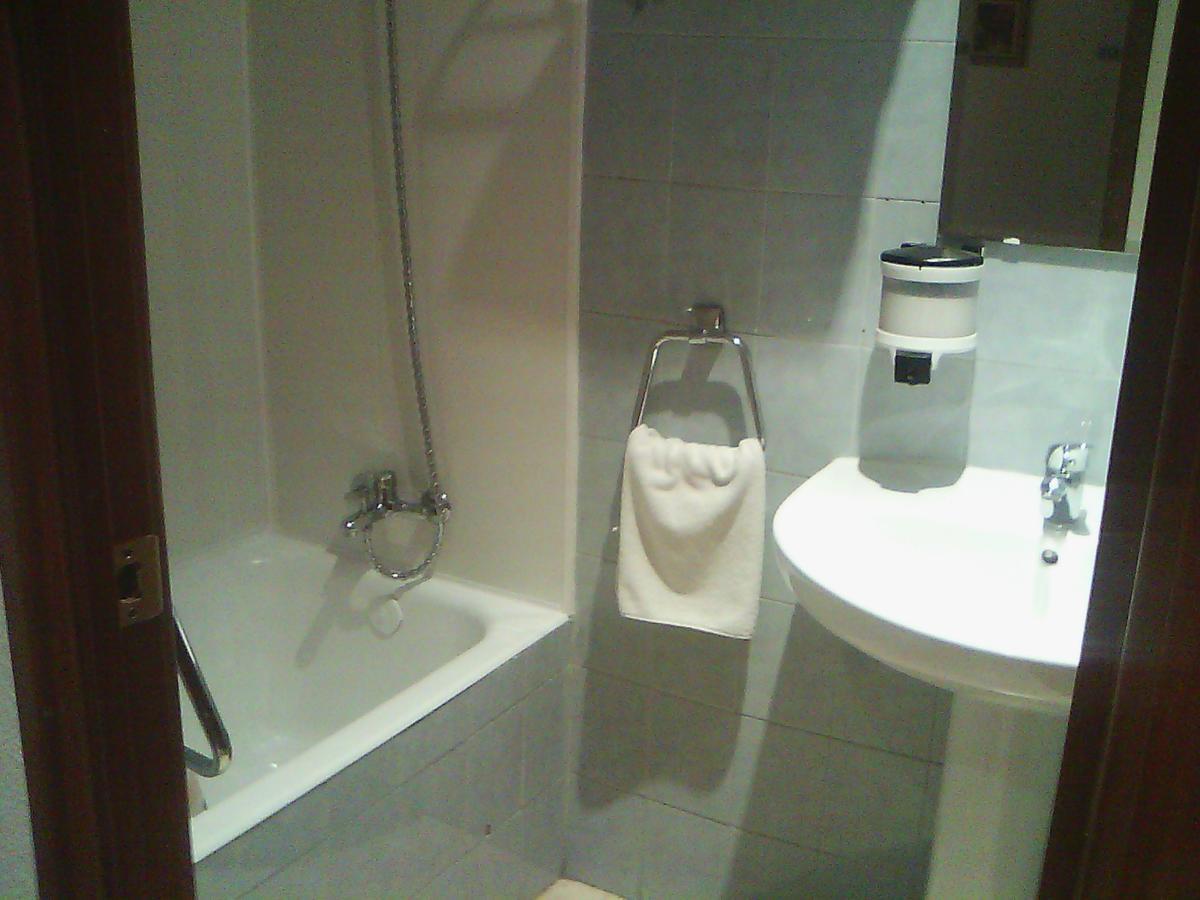 Hostel Central Сарагоса Екстериор снимка