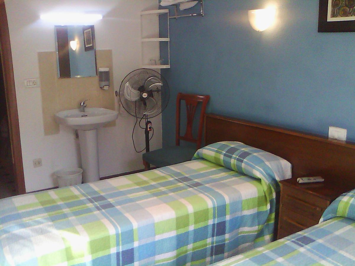 Hostel Central Сарагоса Екстериор снимка