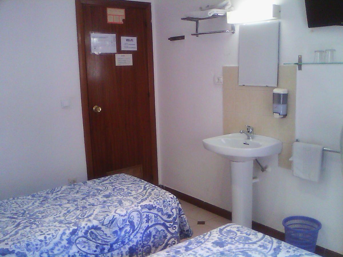Hostel Central Сарагоса Екстериор снимка