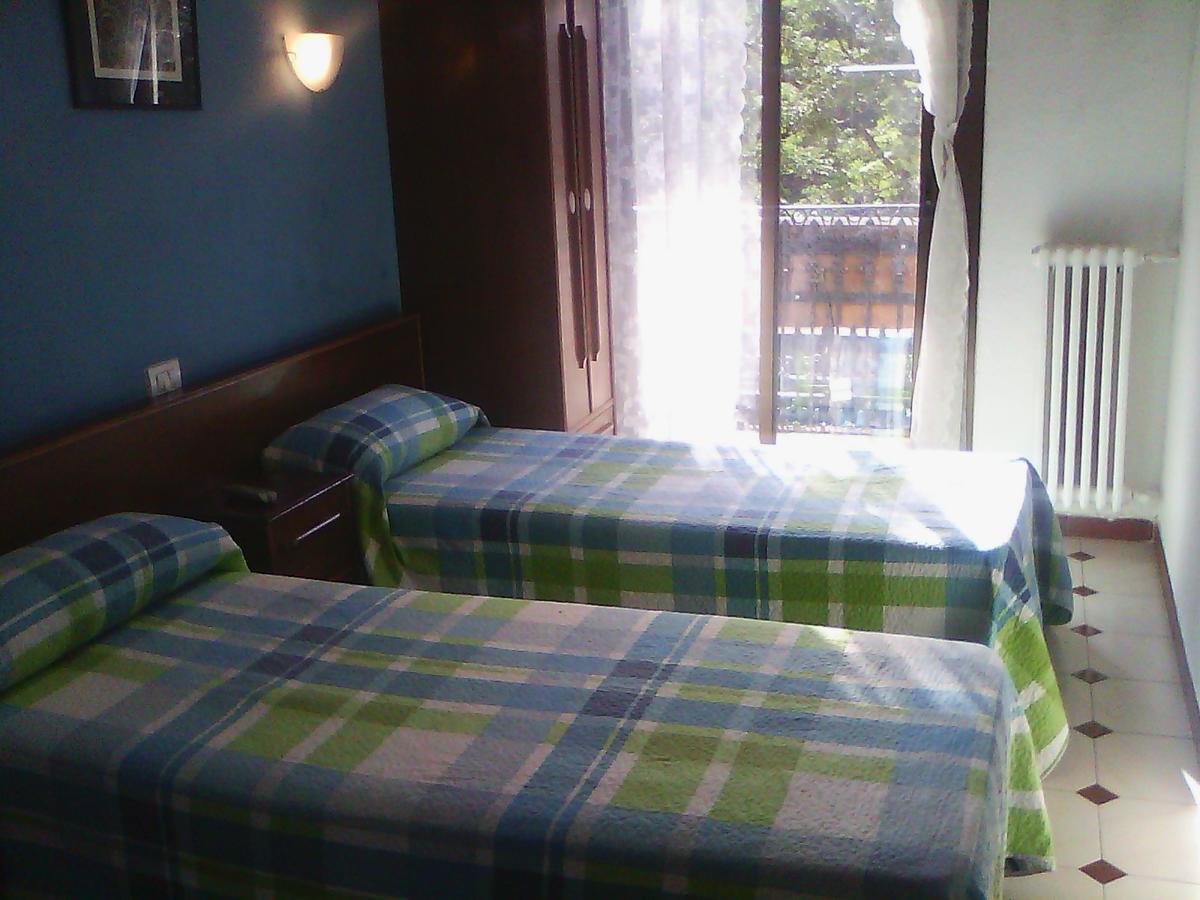 Hostel Central Сарагоса Екстериор снимка