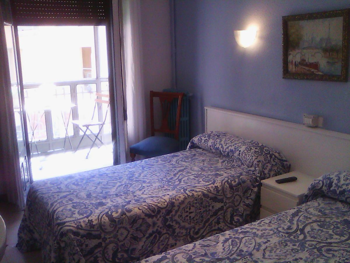 Hostel Central Сарагоса Екстериор снимка