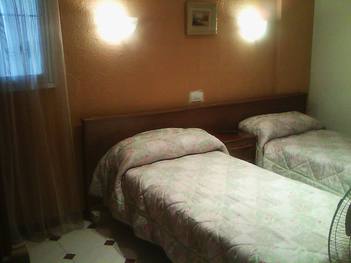 Hostel Central Сарагоса Екстериор снимка
