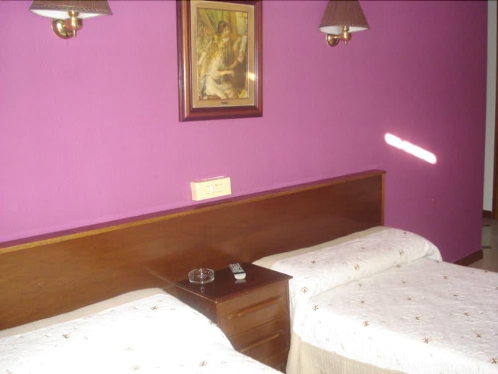 Hostel Central Сарагоса Екстериор снимка
